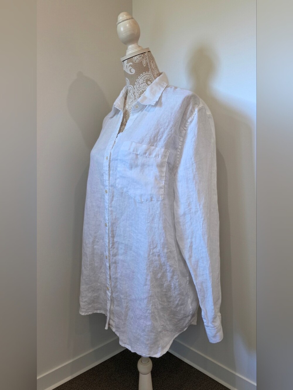 Old Navy 100% Linen White Boyfriend Button Down Blouse Size Large